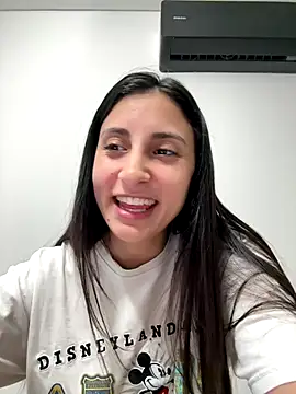 Snapshot of itsmiasofia chatting on 25, 11, 2025 itsmiasofia online show from 25, 11, 2025