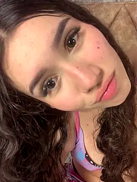 Snapshot of SsexCouplee chatting on 13, 11, 2025 SsexCouplee online show from 13, 11, 2025