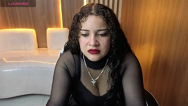 Snapshot of Moon_Tx chatting on 17, 10, 2025 Moon Tx online show from 17, 10, 2025