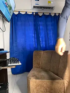 Kylian Alessandro online show from 20, 11, 2025