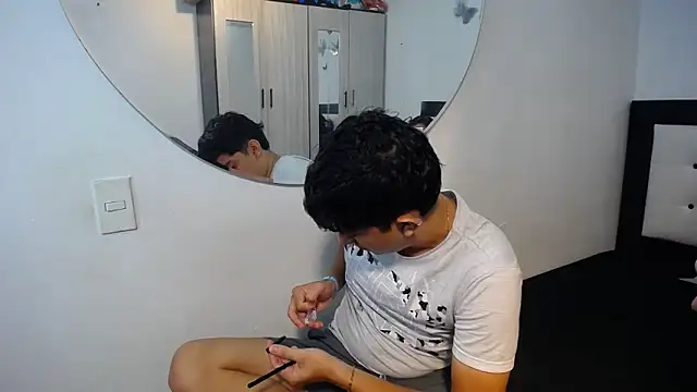 Snapshot of Dravith_Valery chatting on 26, 11, 2025 Dravith Valery online show from 26, 11, 2025