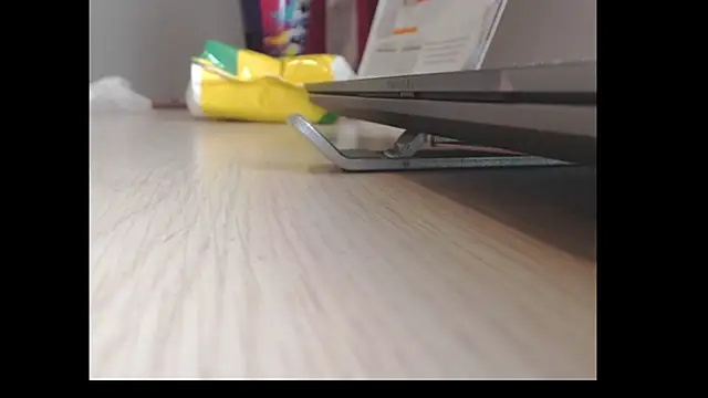 Snapshot of SolSmithh chatting on 4, 4, 2026 SolSmithh online show from 4, 4, 2026