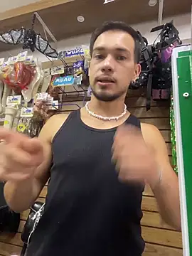 Snapshot of Leonardmoppet chatting on 13, 11, 2025 Leonardmoppet online show from 13, 11, 2025