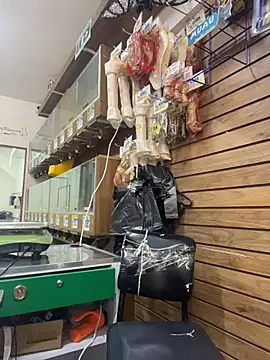 Snapshot of Leonardmoppet chatting on 14, 11, 2025 Leonardmoppet online show from 14, 11, 2025