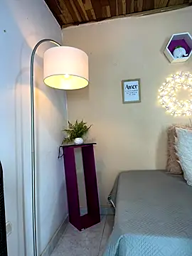 Meggie  online show from 6, 11, 2025