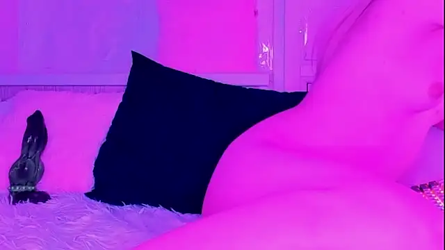 Snapshot of SweetSadness chatting on 5, 12, 2025 SweetSadness online show from 5, 12, 2025