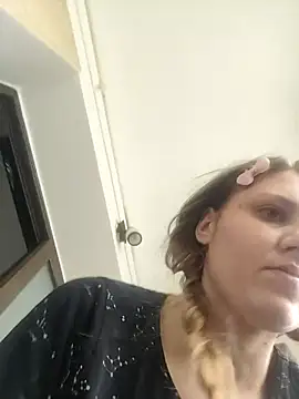Snapshot of SandyCassie chatting on 21, 4, 2026 SandyCassie online show from 21, 4, 2026