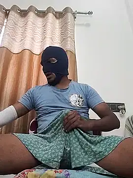 Snapshot of Mysterious_Prince chatting on 14, 11, 2025 Mysterious Prince online show from 14, 11, 2025