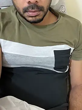 Handsome8677 online show from 4, 2, 2026