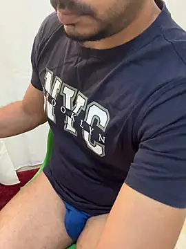Handsome8677 online show from 20, 4, 2026