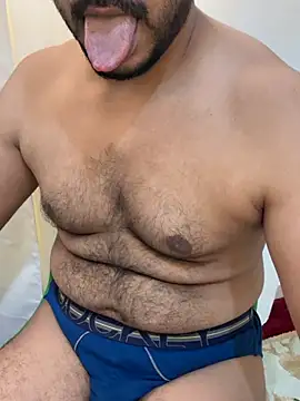 Handsome8677 online show from 30, 4, 2026