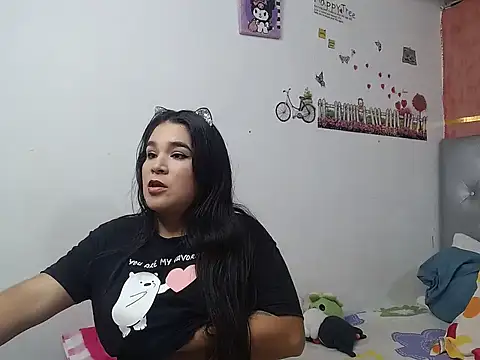 Snapshot of camilahot10 chatting on 15, 10, 2025 camilahot10 online show from 15, 10, 2025