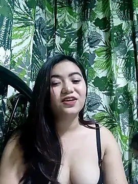 Snapshot of XxxHotCouples4u chatting on 2, 4, 2026 XxxHotCouples4u online show from 2, 4, 2026