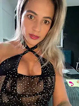 Snapshot of valentina_herrrera chatting on 27, 4, 2026 valentina herrrera online show from 27, 4, 2026