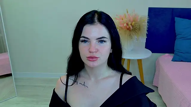 Snapshot of Meow_Milena chatting on 17, 10, 2025 Meow Milena online show from 17, 10, 2025