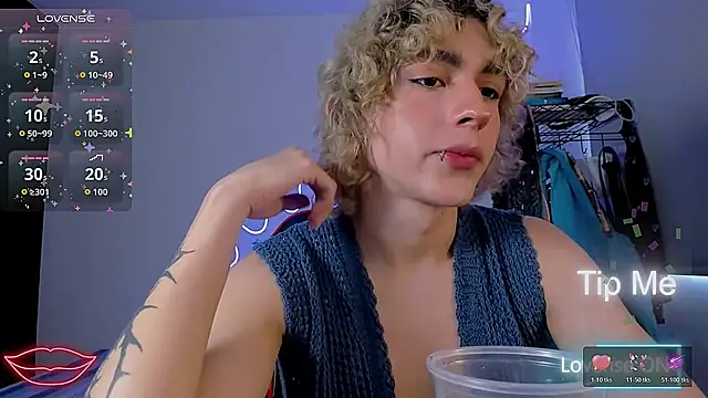 Lyric Mirage online show from 12, 11, 2025