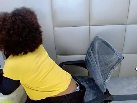 Snapshot of WinnyBarness chatting on 26, 10, 2025 WinnyBarness online show from 26, 10, 2025