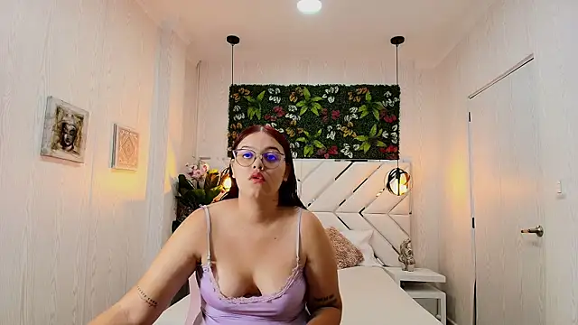 scarlett montoya online show from 15, 11, 2025