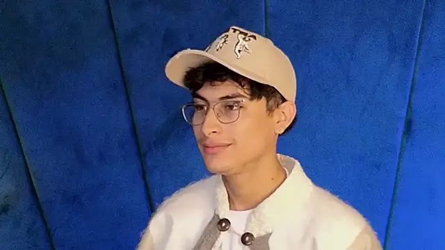 Aaron Eze online show from 26, 10, 2025