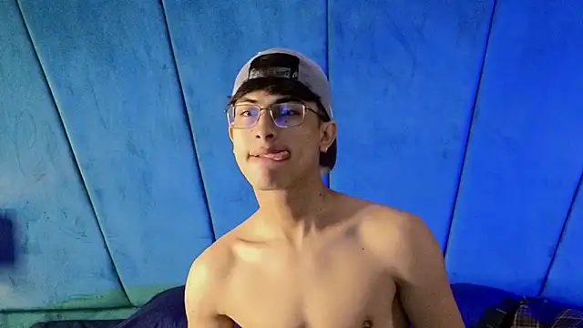 Aaron Eze online show from 18, 11, 2025