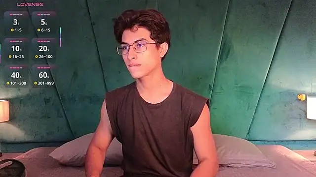 Aaron Eze online show from 6, 2, 2026