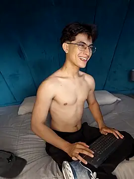 Aaron Eze online show from 10, 2, 2026