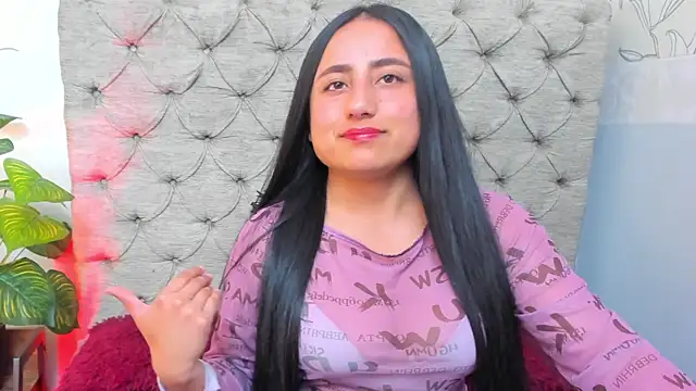 Snapshot of Samanta_Fischer chatting on 1, 11, 2025 Samanta Fischer online show from 1, 11, 2025