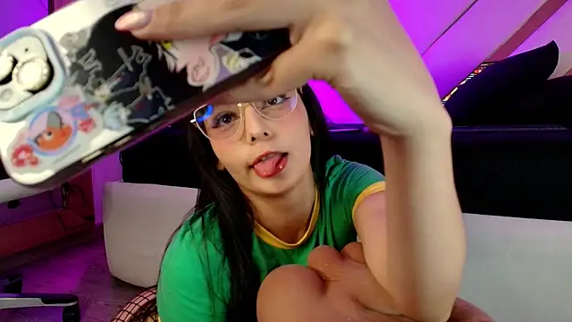 Snapshot of michelle_cutee_ chatting on 29, 6, 2026 michelle cutee online show from 29, 6, 2026