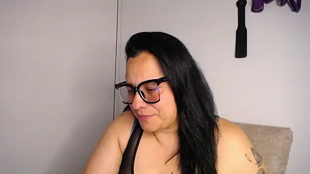 Lia TabooMatureBbw online show from 10, 2, 2026