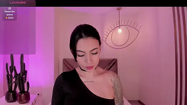 Snapshot of ChristineFord_ chatting on 12, 11, 2025 ChristineFord online show from 12, 11, 2025