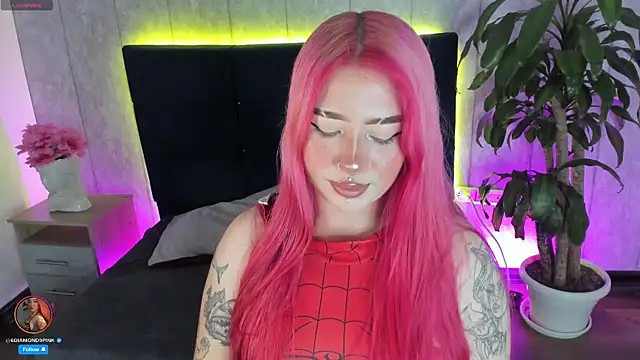 Snapshot of diamond_piink_ chatting on 21, 10, 2025 diamond piink online show from 21, 10, 2025