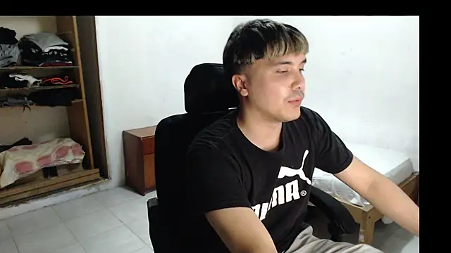 CuteAlexBoy online show from 18, 12, 2025