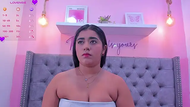 Sophiia 77 online show from 13, 3, 2026