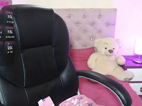 gabyy cute  online show from 24, 10, 2025