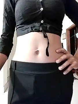 Snapshot of Ratri-Biswas chatting on 11, 11, 2025 Ratri-Biswas online show from 11, 11, 2025