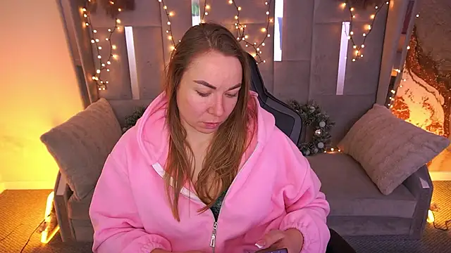 VixenMuse online show from 3, 2, 2026