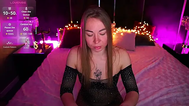 VixenMuse online show from 6, 4, 2026