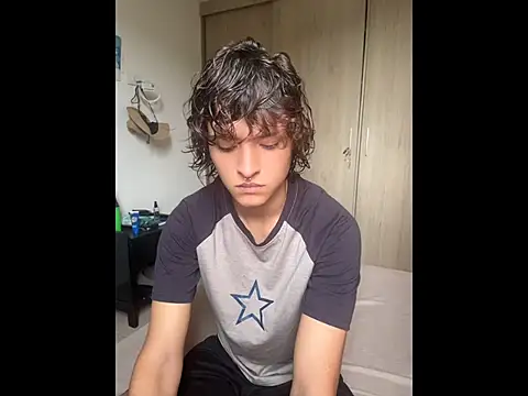 Snapshot of JoelnClouds chatting on 19, 5, 2026 JoelnClouds online show from 19, 5, 2026