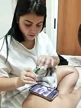 Snapshot of Cubanitaxxx chatting on 12, 11, 2025 Cubanitaxxx online show from 12, 11, 2025