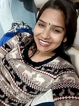 Vanshika1432 online show from 12, 11, 2025