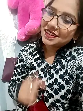 Vanshika1432 online show from 27, 11, 2025