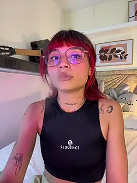 Emma duff online show from 7, 4, 2026