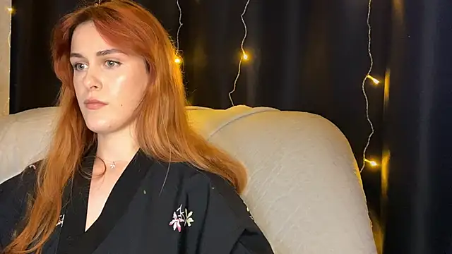 Snapshot of Veksal1a chatting on 8, 11, 2025 Veksal1a online show from 8, 11, 2025