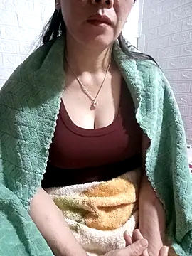 Snapshot of tabby-cat11 chatting on 19, 12, 2025 tabby-cat11 online show from 19, 12, 2025