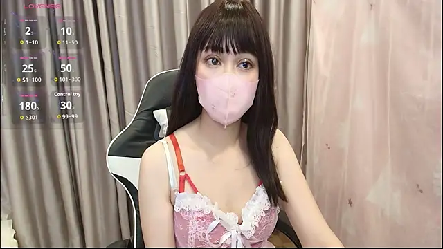Snapshot of Namie_Chan chatting on 16, 10, 2025 Namie Chan online show from 16, 10, 2025
