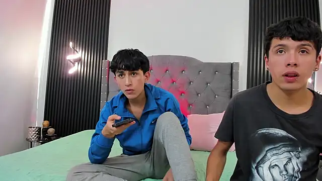 hoot booys  online show from 27, 10, 2025