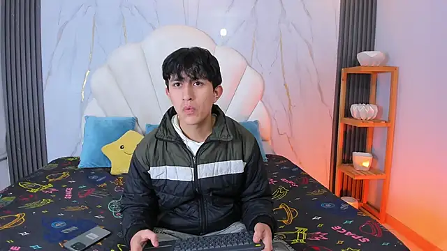 hoot booys  online show from 20, 4, 2026