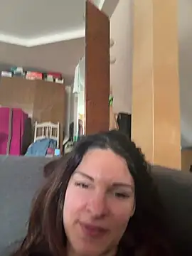 kinkysarahx online show from 28, 3, 2026