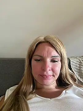Snapshot of kinkysarahx chatting on 28, 7, 2026 kinkysarahx online show from 28, 7, 2026