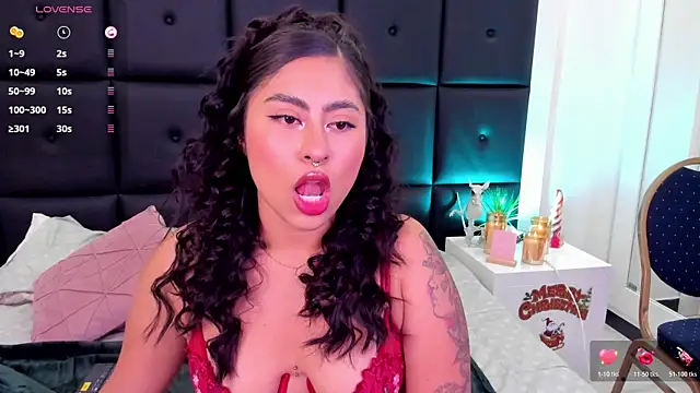 Snapshot of TamaraLeen chatting on 17, 11, 2025 TamaraLeen online show from 17, 11, 2025